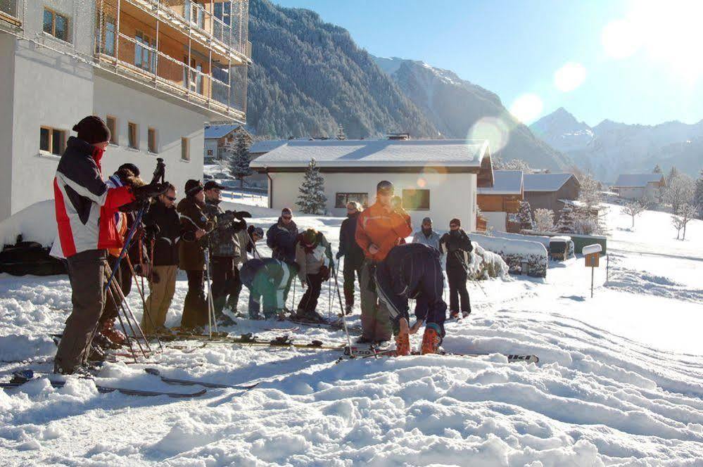 Base Aktivhotel Montafon Sankt Gallenkirch Exterior photo
